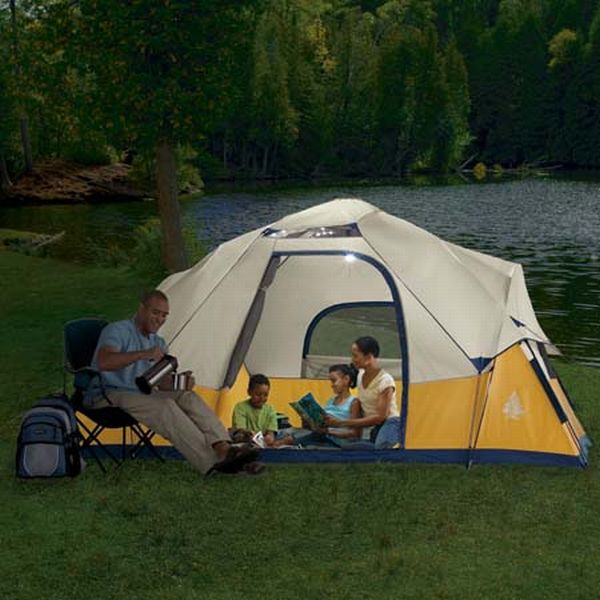 Camping explore. Camping-Tent-Solar. Палатка с солнечной батареей. Woods палатка. Палатка best Camp minilight.